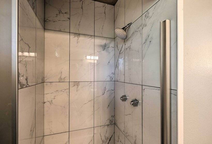 Irish Beach Cottage W/ Beach Access & Ocean Views