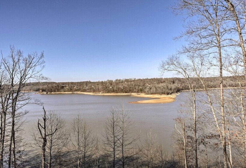 Lakefront Retreat W/ Views, Near Mammoth Cave!