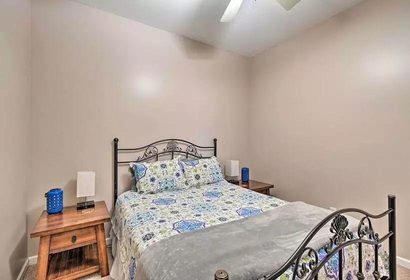 Lakefront Retreat W/ Views, Near Mammoth Cave!