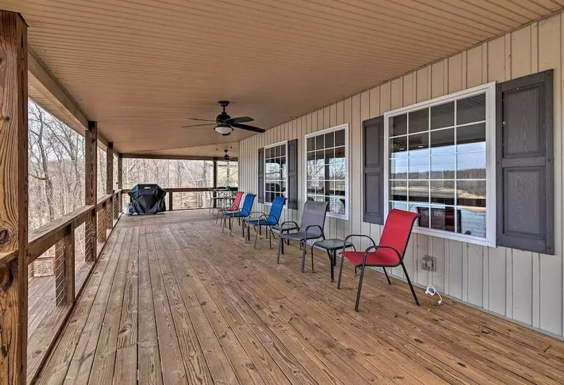 Lakefront Retreat W/ Views, Near Mammoth Cave!
