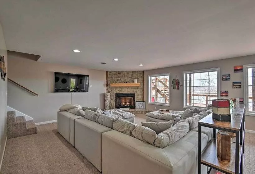 Lakefront Retreat W/ Views, Near Mammoth Cave!