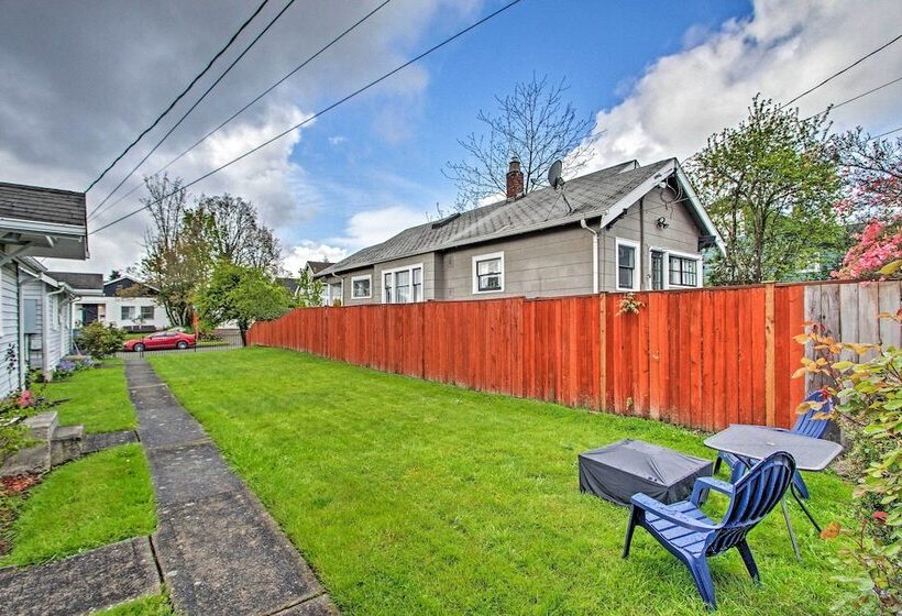 Lovely Tacoma Cottage W/ Fire Pit, Near Dtwn!