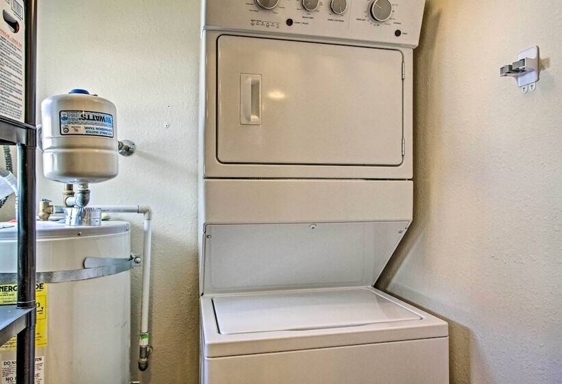 Lovely Tacoma Cottage W/ Fire Pit, Near Dtwn!