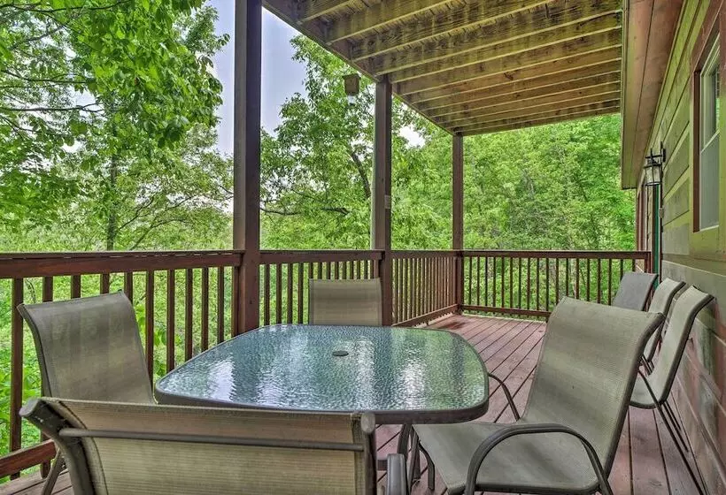 Pigeon Forge Cabin: Sauna, Saltwater Pool & Views!