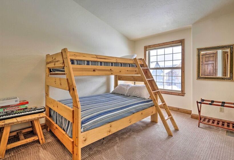 Luxe Rocky Mtn Retreat W/ Hot Tub By Winter Park