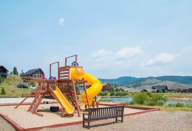 Luxe Rocky Mtn Retreat W/ Hot Tub   By Winter Park