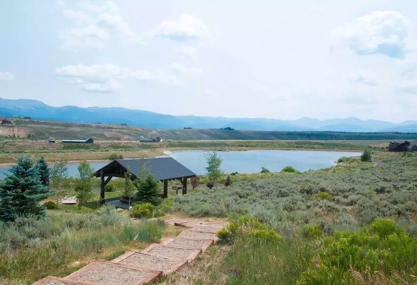 Luxe Rocky Mtn Retreat W/ Hot Tub   By Winter Park