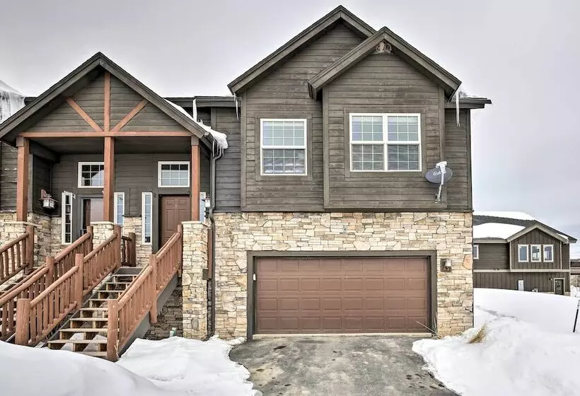 Luxe Rocky Mtn Retreat W/ Hot Tub   By Winter Park