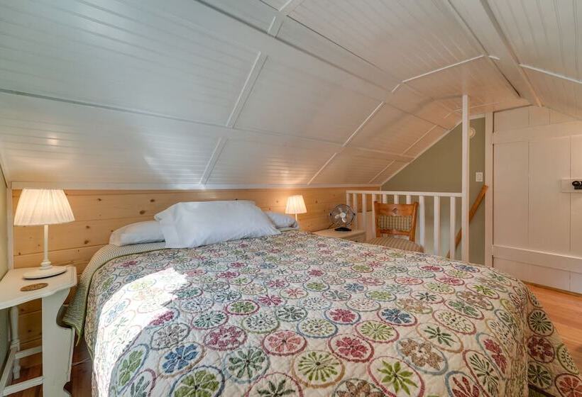 Mountain Cabin With Deck < 1 Mile To Ski Resort!