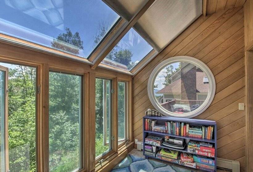 Spacious Ski In/out Black Mountain Home W/ Deck!