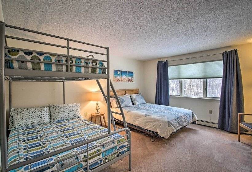 Spacious Ski In/out Black Mountain Home W/ Deck!