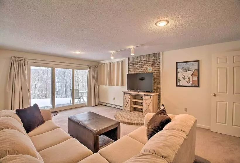 Spacious Ski In/out Black Mountain Home W/ Deck!