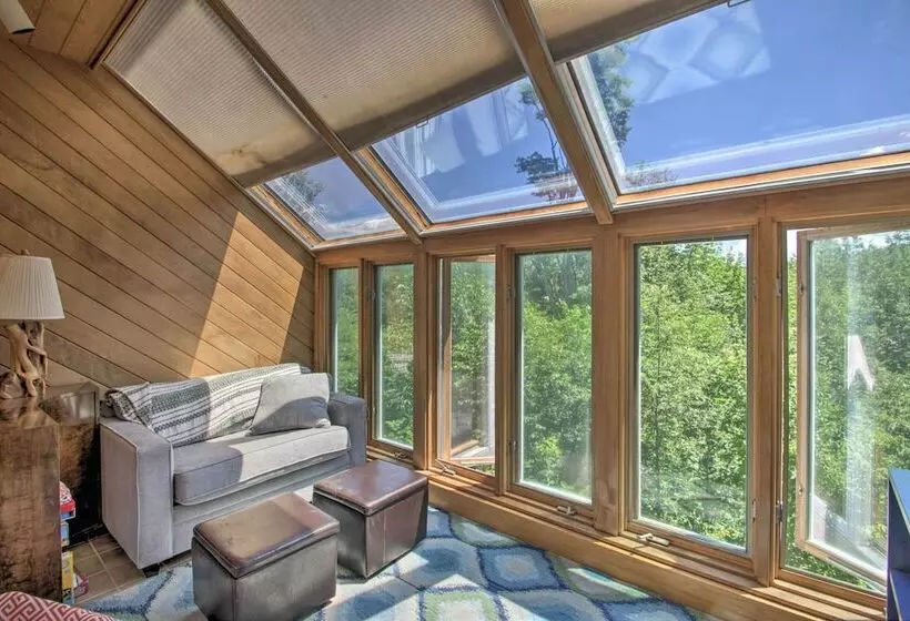 Spacious Ski In/out Black Mountain Home W/ Deck!