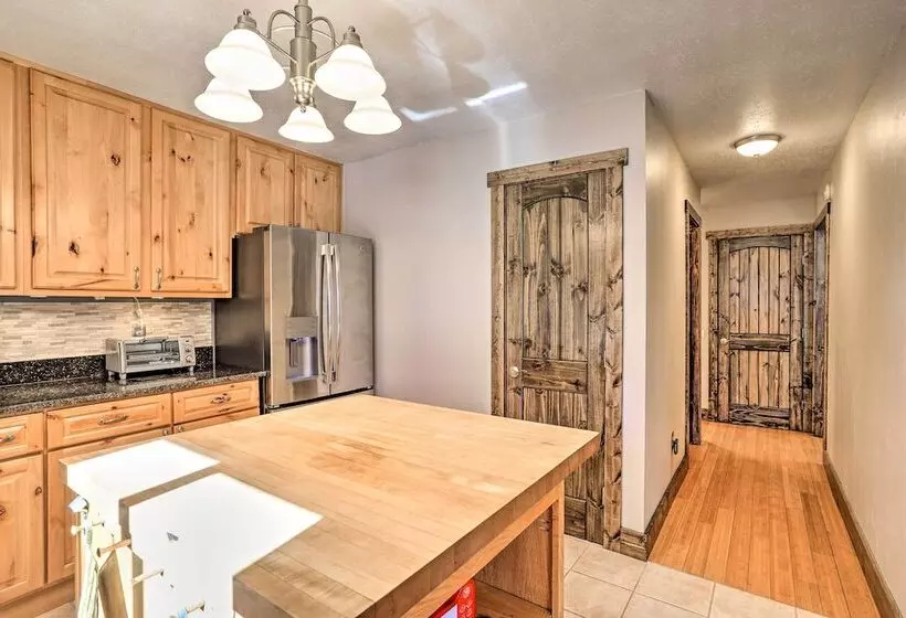Pagosa Springs Gem W/ Yard, Decks + Mtn Views!