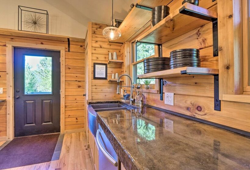 24 0132 Alma Retreat W/ Deck: 17 Mi To Skiing