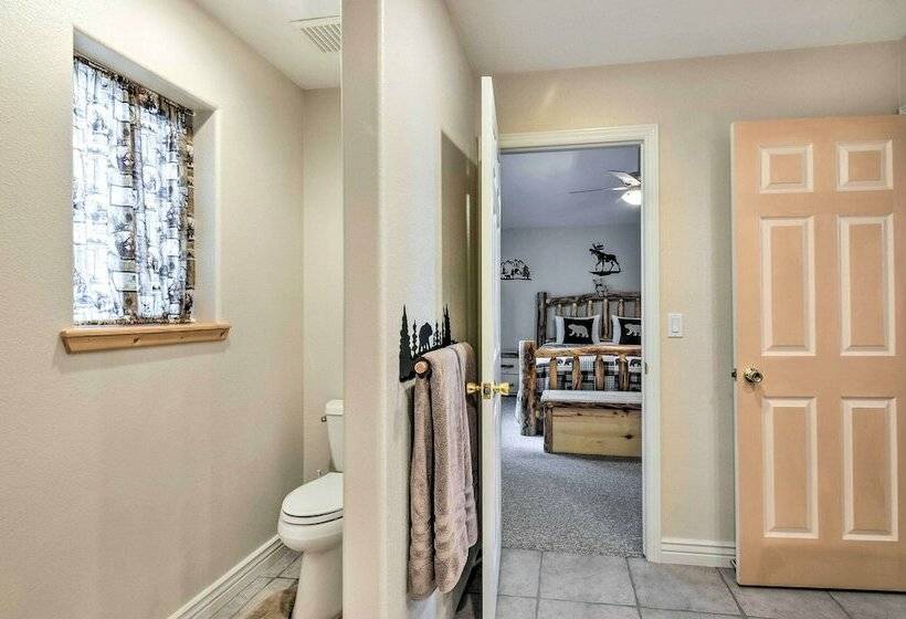 Picturesque Duck Creek Retreat W/ Fire Pit!