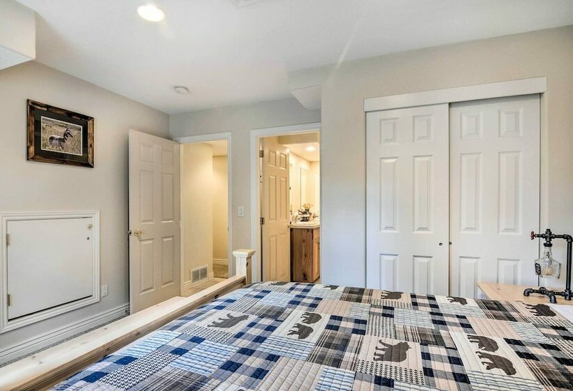 Picturesque Duck Creek Retreat W/ Fire Pit!