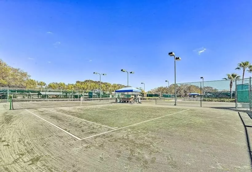 Ranch Style House W/ Pool Access In 55 + Community