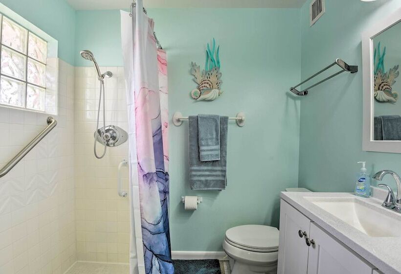 Ranch Style House W/ Pool Access In 55 + Community