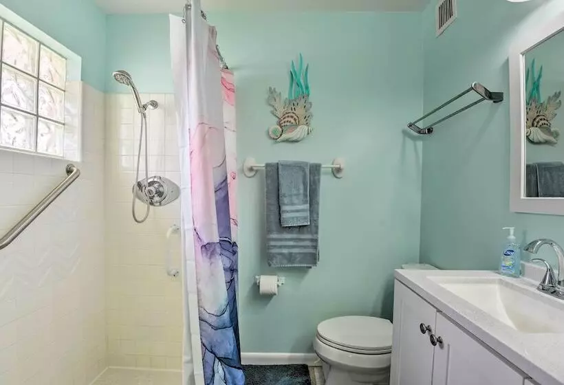 Ranch Style House W/ Pool Access In 55 + Community