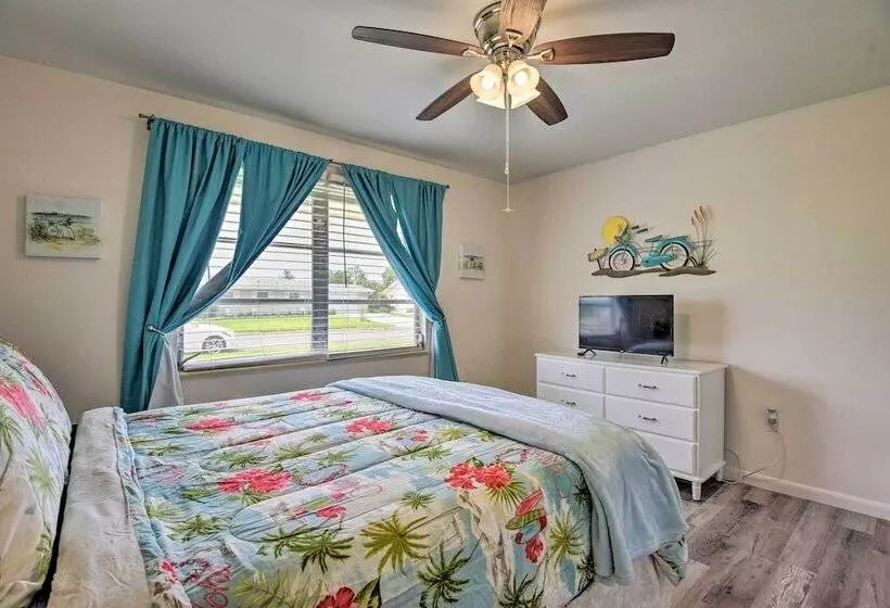 Ranch Style House W/ Pool Access In 55 + Community