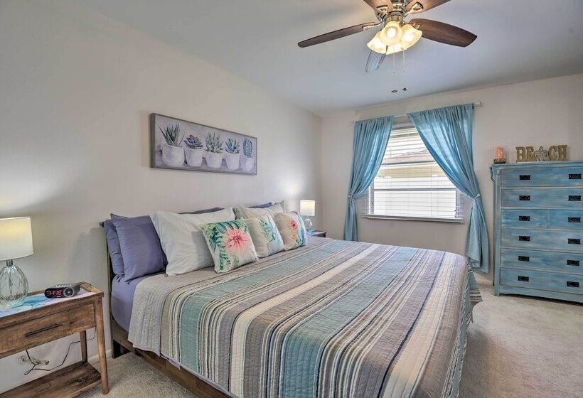 Ranch Style House W/ Pool Access In 55 + Community