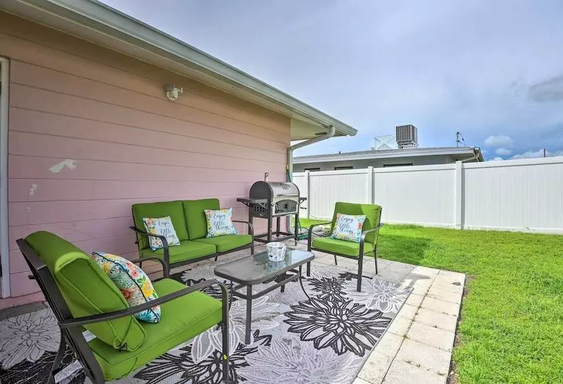 Ranch Style House W/ Pool Access In 55 + Community