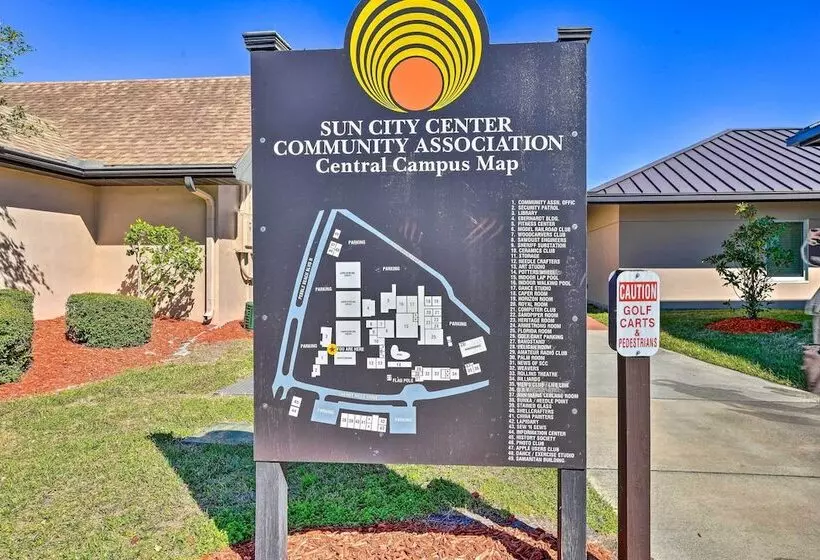 Ranch Style House W/ Pool Access In 55 + Community