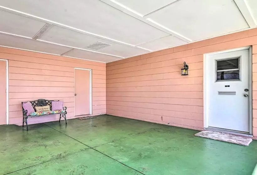 Ranch Style House W/ Pool Access In 55 + Community