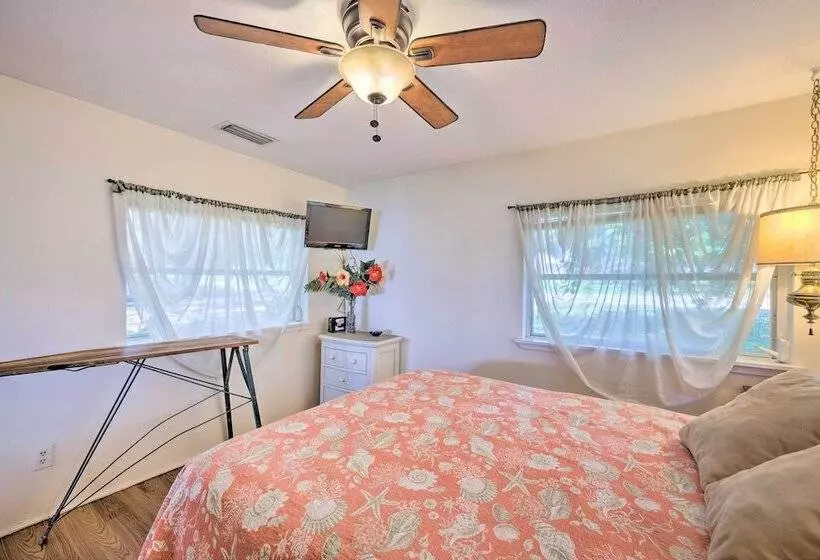 Riverfront St Augustine Retreat, Near Boat Launch!