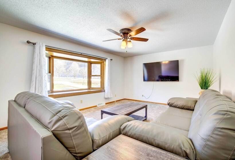 Rural Readstown House W/ Deck + Grill