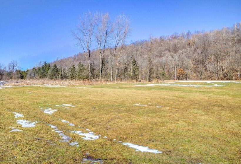 Rural Readstown House W/ Deck + Grill