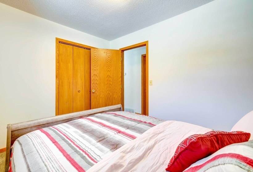 Rural Readstown House W/ Deck + Grill