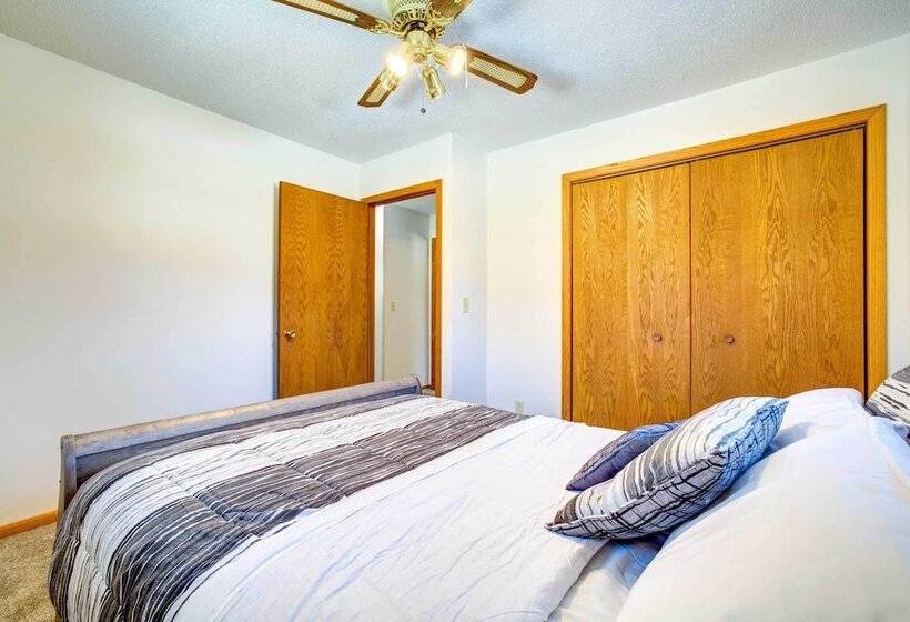 Rural Readstown House W/ Deck + Grill