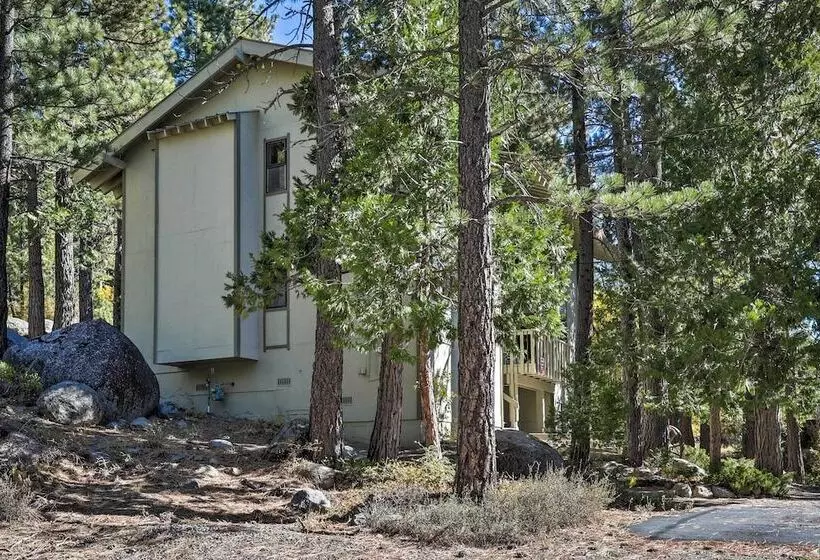 Rustic Truckee Cabin Near Donner Lake, Ski Resorts