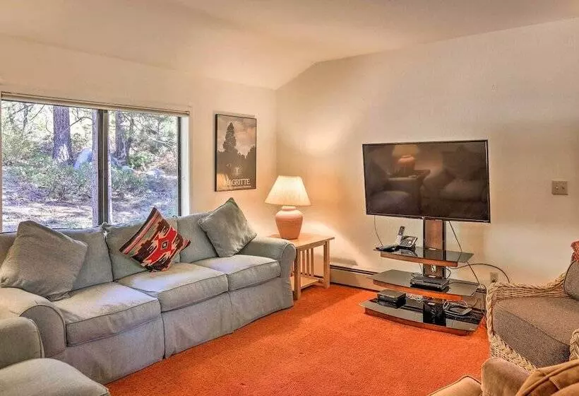 Rustic Truckee Cabin Near Donner Lake, Ski Resorts