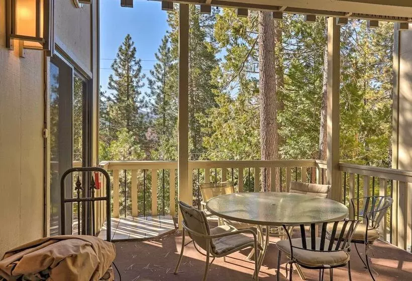 Rustic Truckee Cabin Near Donner Lake, Ski Resorts