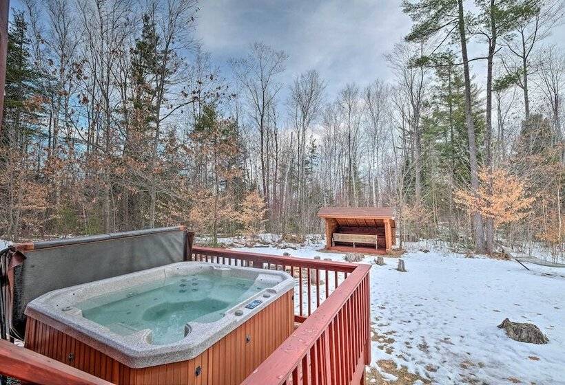 Secluded Johnsburg Retreat W/ Hot Tub & Fire Pit