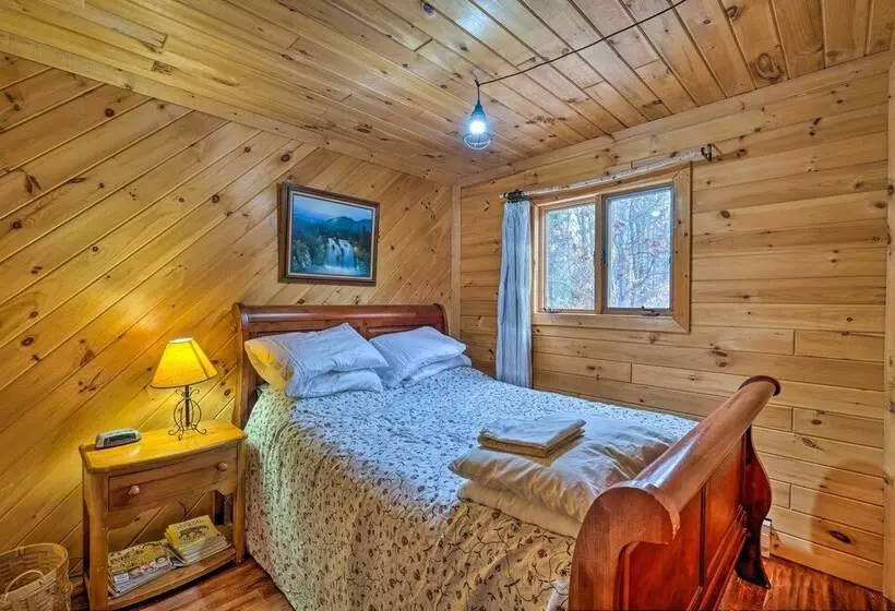 Secluded Johnsburg Retreat W/ Hot Tub & Fire Pit