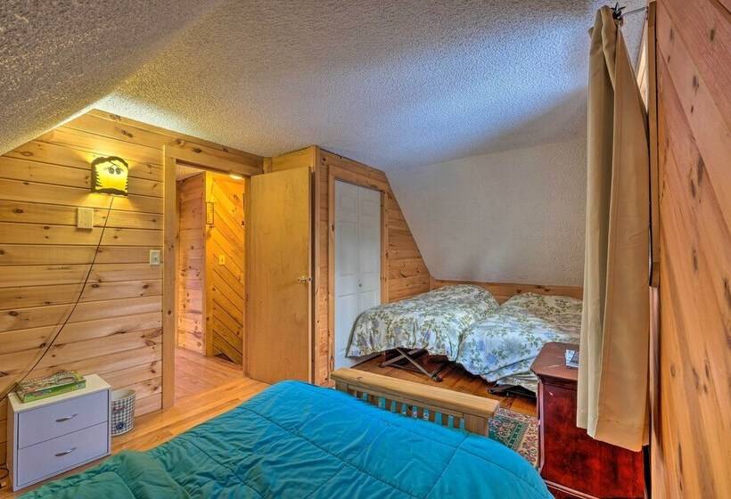 Secluded Johnsburg Retreat W/ Hot Tub & Fire Pit