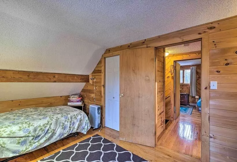 Secluded Johnsburg Retreat W/ Hot Tub & Fire Pit