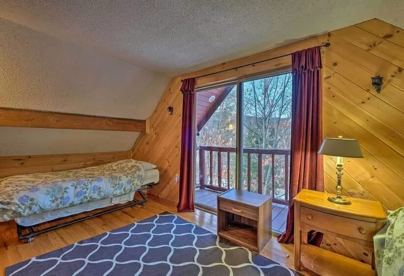 Secluded Johnsburg Retreat W/ Hot Tub & Fire Pit