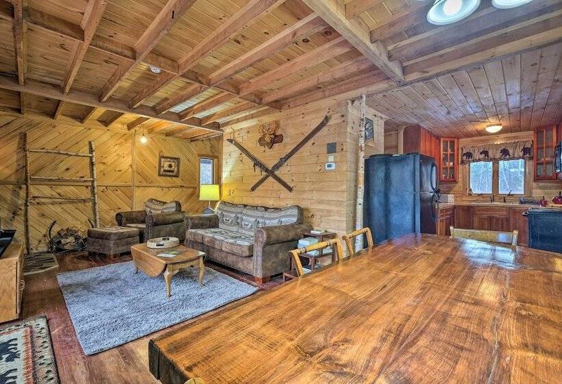 Secluded Johnsburg Retreat W/ Hot Tub & Fire Pit