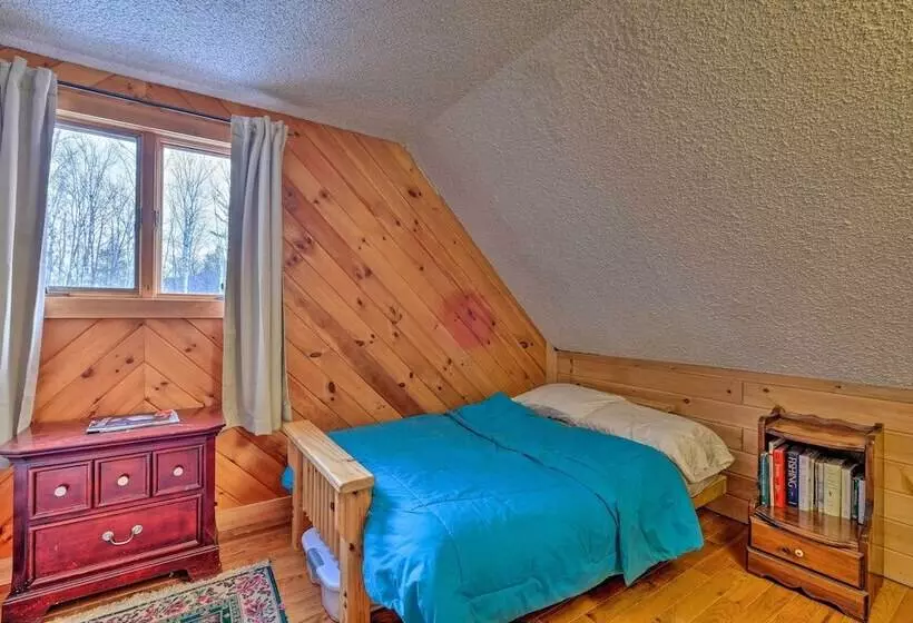 Secluded Johnsburg Retreat W/ Hot Tub & Fire Pit