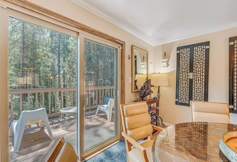 Near Hiking Trails: Cabin W/ Deck In Pioneer!