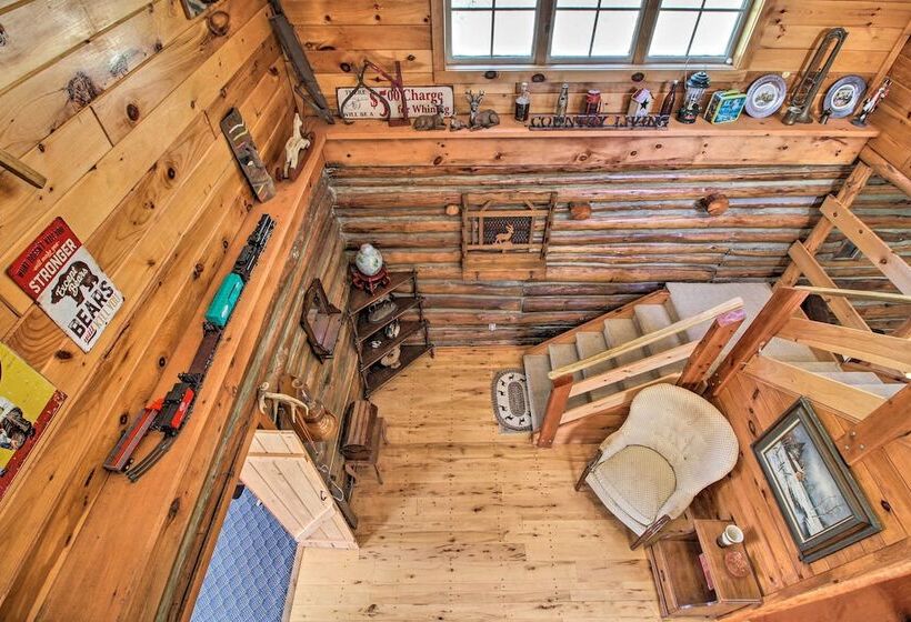 Spacious Mtn Cabin On 7 Private Acres In Athol!