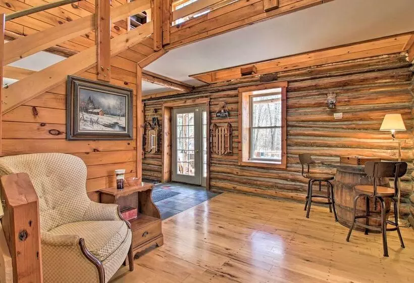 Spacious Mtn Cabin On 7 Private Acres In Athol!