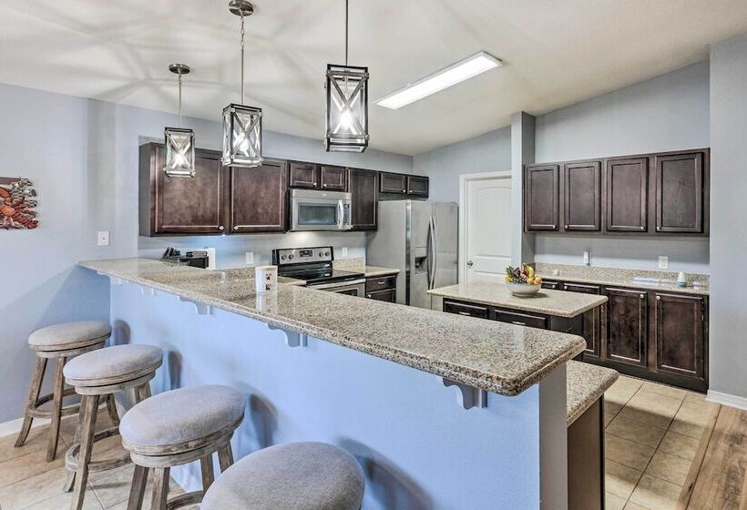 Spacious Navarre Retreat W/ Fenced In Yard!