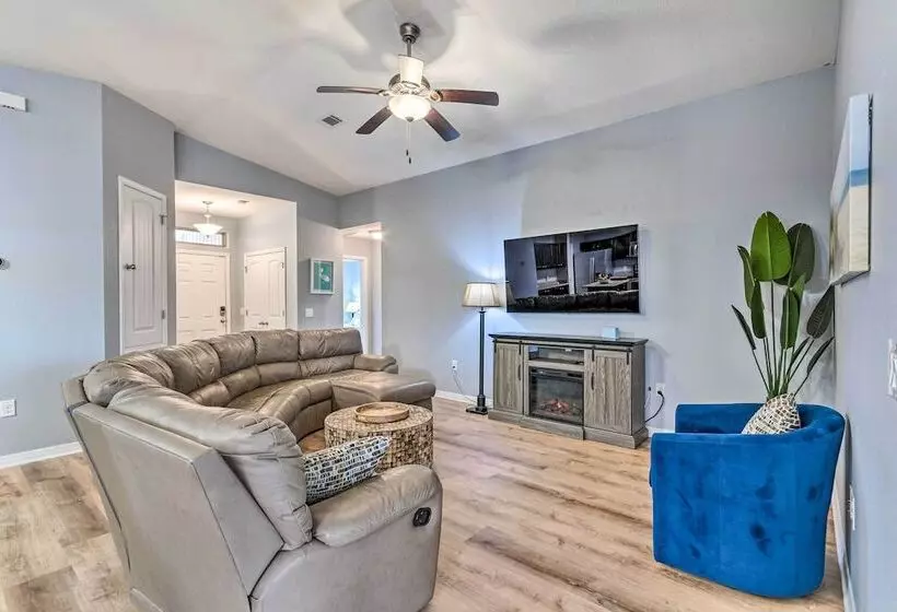 Spacious Navarre Retreat W/ Fenced In Yard!