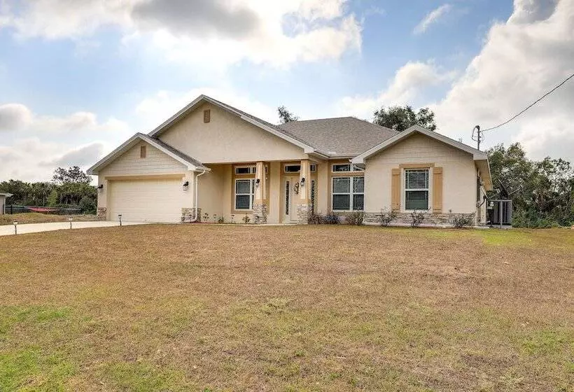 Spacious North Port Home 10 Mi To Beach!